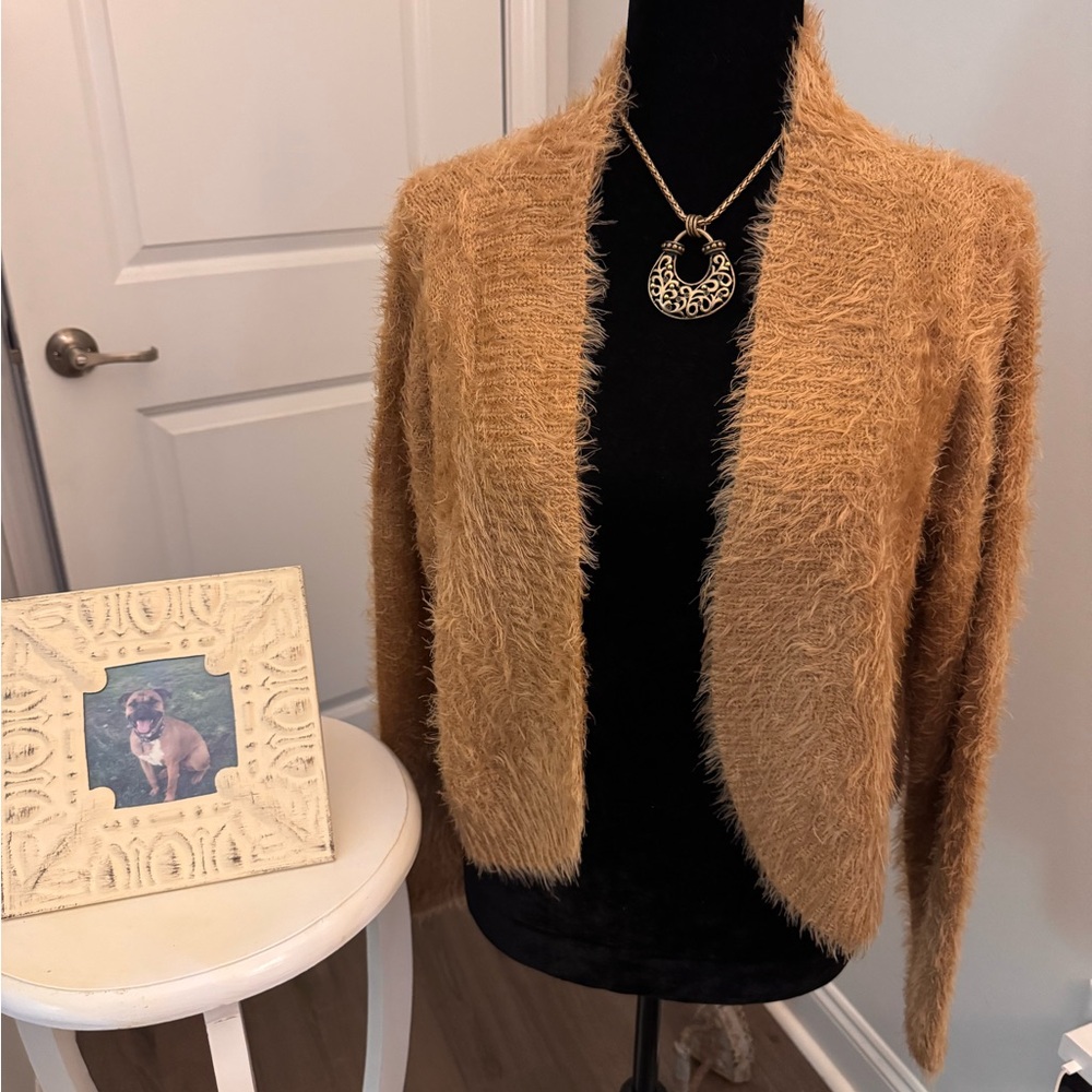 LOGO by Lori Goldstein Eyelash Open Cardigan in Camel. Crop style. NWOT